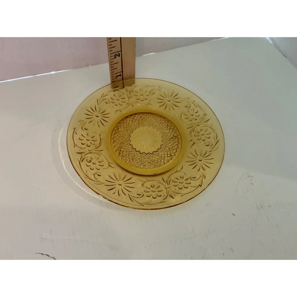 Tiara Vintage Amber Glass Sandwich Pattern Floral Bread Dessert Plate 6 Inch